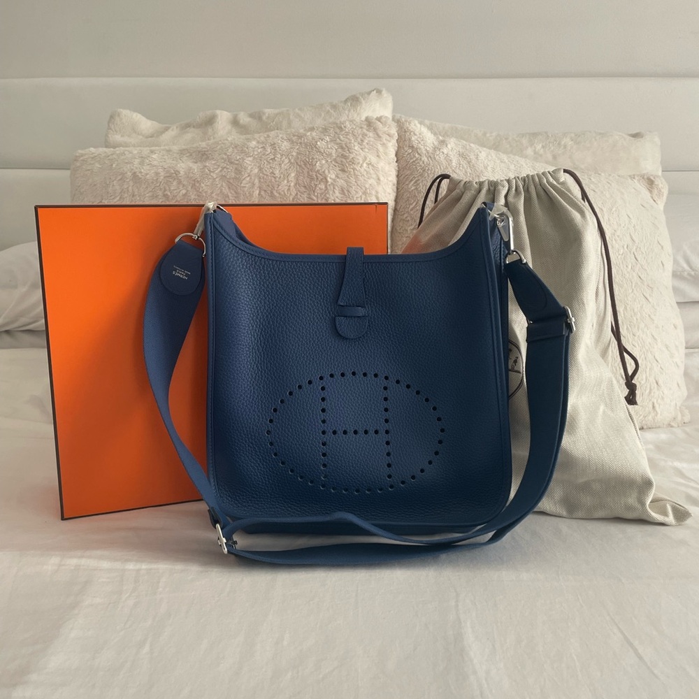 2025 Hermès Evelyne III 29 PM Bleu Tie Taurillon Clémence Leather Crossbody Bag